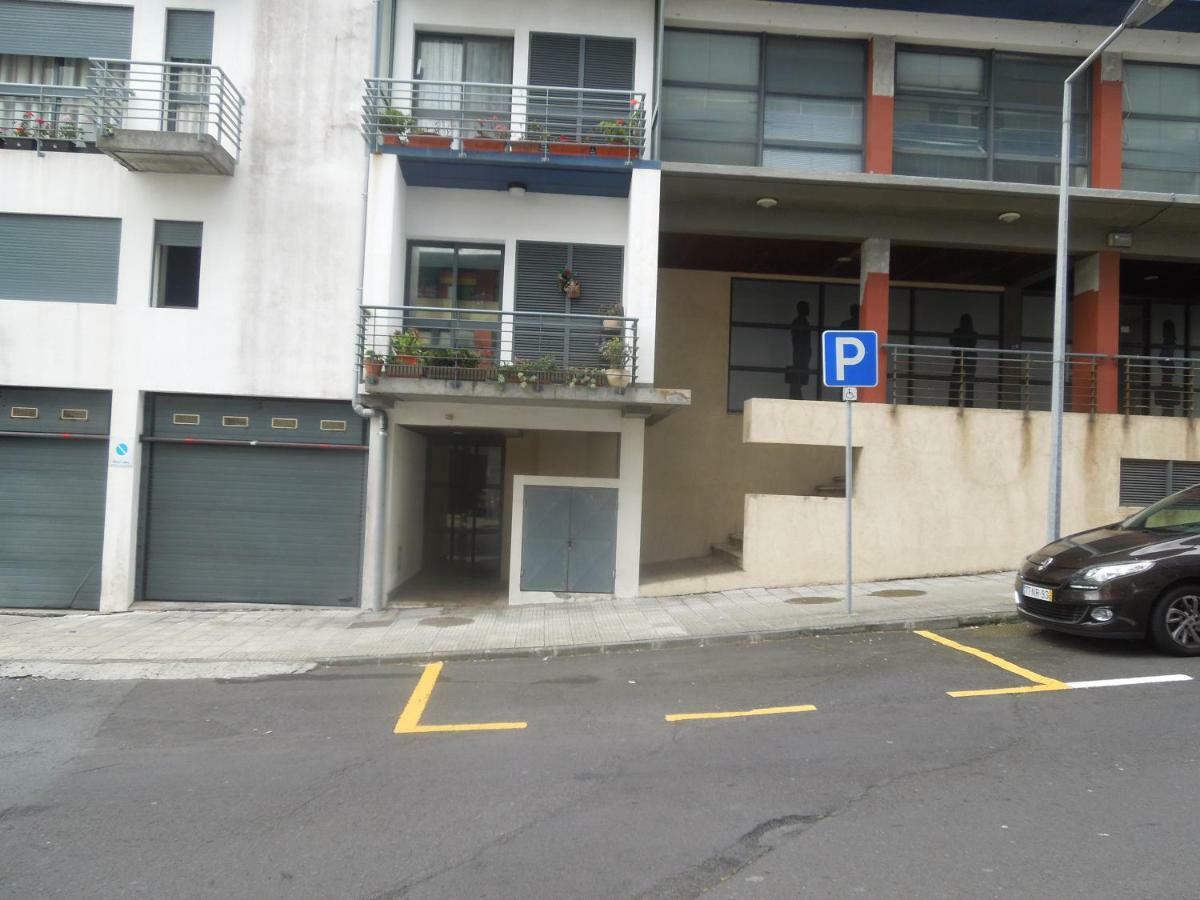 Ponta Delgada Borges Pimentel Apartment מראה חיצוני תמונה
